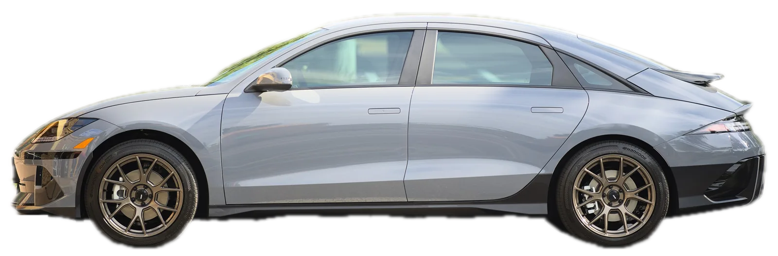 Hyundai Ioniq 6 von der Seite